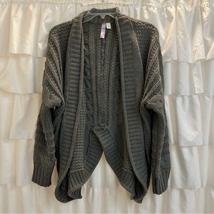 Chunky cardigan sweater